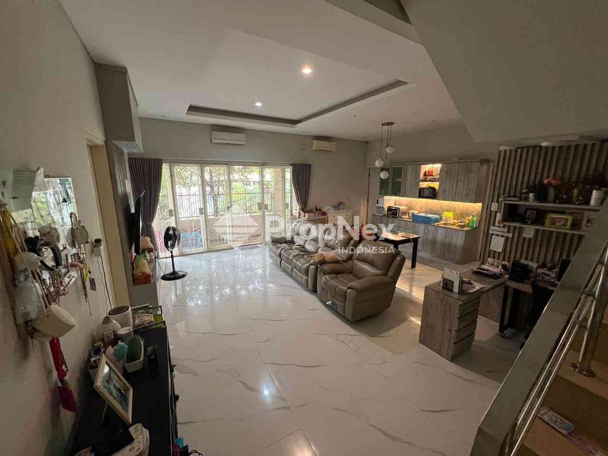 Rumah MINIMALIS Sutorejo Utara — foto 9